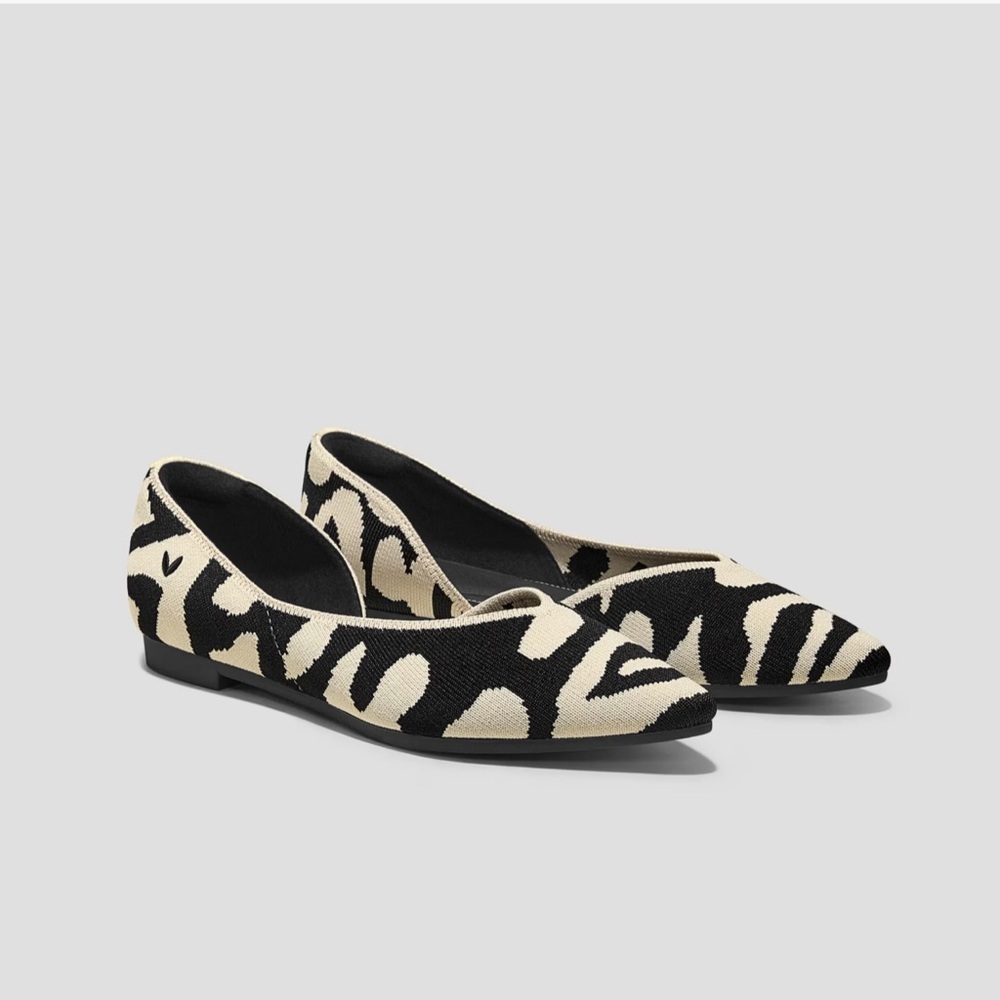 Vivaia Pointed-Toe D'orsay Flats (Melia) In Ecru Tiger 40.5/9-9.5
